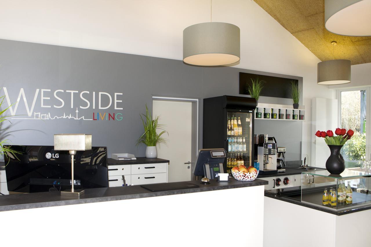 ホテルWestside Living アルテンホルツ エクステリア 写真